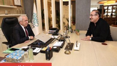 Sunay Akın Eczacılık Kültürü Müzesi’ni Başkan Özdemir’e anlattı