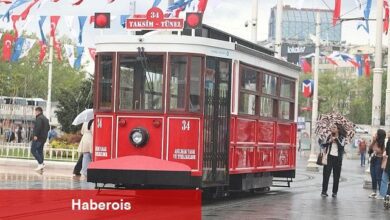 Taksim ve İstiklal Caddesi'nin simgelerinden nostaljik tramvayın yerine elektrik enerjisi ile çalışan bataryalı tramvay geliyor - Haberois Taksim ve İstiklal Caddesi'nin simgelerinden nostaljik tramvayın yerine elektrik enerjisi ile çalışan bataryalı tramvay geliyor