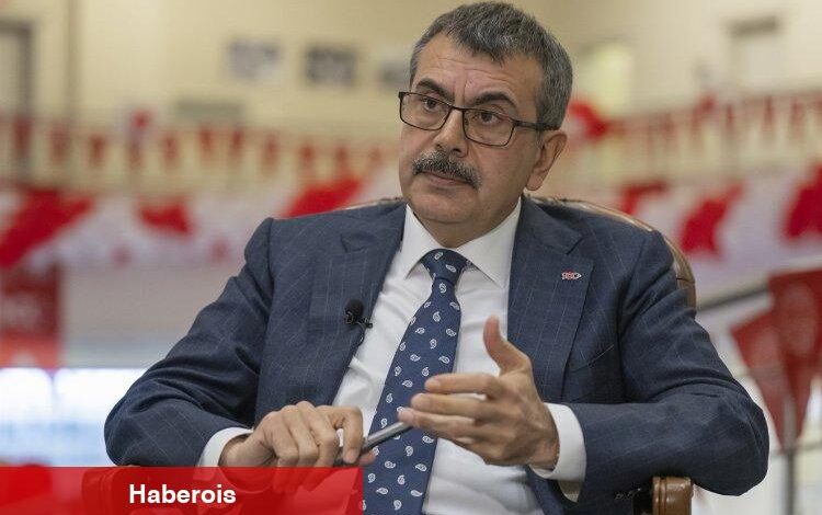 Yeni müfredat askıya çıkarılıyor - Haberois Yeni müfredat askıya çıkarılıyor