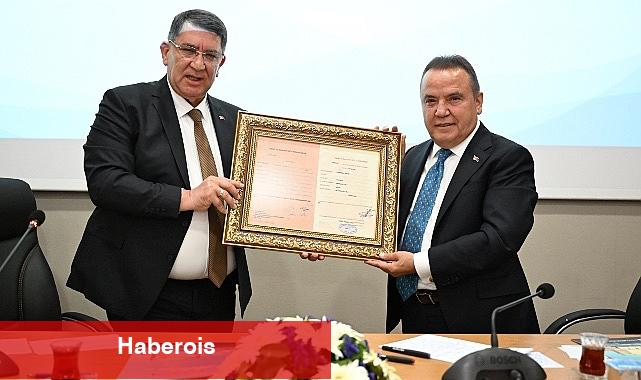AESOB'tan Başkan Böcek'e hayırlı olsun ziyareti - Haberois AESOB'tan Başkan Böcek'e hayırlı olsun ziyareti