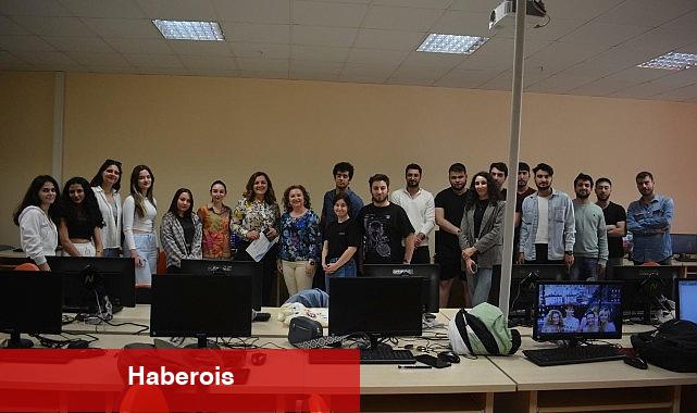 Egeli genç gazeteciler kariyer etkinliğinde buluştu - Haberois Egeli genç gazeteciler kariyer etkinliğinde buluştu