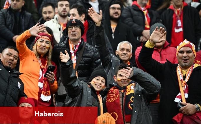 Galatasaray'da kombine izdihamı! - Haberois Galatasaray'da kombine izdihamı!