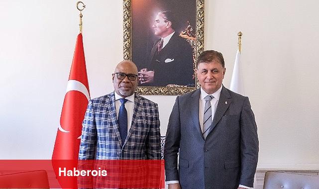 İzmir Büyükşehir Belediye Başkanı Dr. Cemil Tugay, Güney Afrika'nın Cape Town Belediyesi'nden üst düzey heyeti ağırladı - Haberois İzmir Büyükşehir Belediye Başkanı Dr. Cemil Tugay, Güney Afrika'nın Cape Town Belediyesi'nden üst düzey heyeti ağırladı