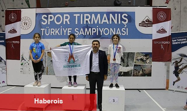 Nevşehir Belediyesi Gençlik ve Spor Kulübü sporcusu Belkıs Durmuş, Spor Tırmanış Küçükler Türkiye Şampiyonası'nda tüm rakiplerini geride bırakarak Türkiye Şampiyonu oldu. - Haberois Nevşehir Belediyesi Gençlik ve Spor Kulübü sporcusu Belkıs Durmuş, Spor Tırmanış Küçükler Türkiye Şampiyonası'nda tüm rakiplerini geride bırakarak Türkiye Şampiyonu oldu.