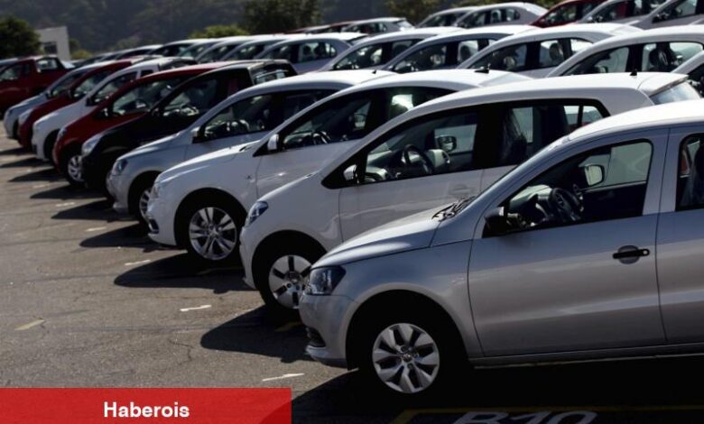Otomobil ve hafif ticari araç pazarı Nisan'da yıllık %22,3 azaldı