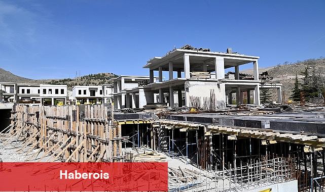 Selçuklu Belediyesi tarafından Sille Mahallesi'ne kazandırılacak olan "Kapalı Otopark, Karma Yapılar ve Meydan Düzenlemesi" projesinin yapımı devam ediyor - Haberois Selçuklu Belediyesi tarafından Sille Mahallesi'ne kazandırılacak olan "Kapalı Otopark, Karma Yapılar ve Meydan Düzenlemesi" projesinin yapımı devam ediyor
