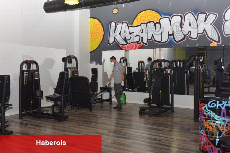 Yıldırım'da Kadın Spor Merkezi ilaçlandı