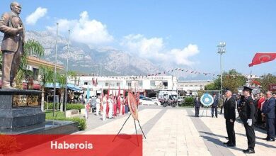 30 Ağustos Zafer Bayramı dolayısıyla Kemer'de tören düzenlendi.