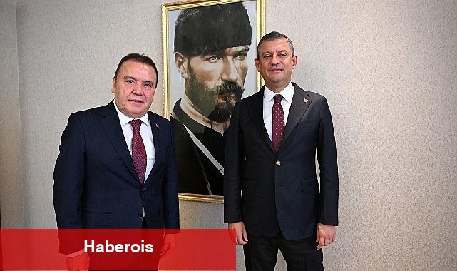 Başkan Muhittin Böcek, CHP Genel Başkanı Özgür Özel'i ziyaret etti - Haberois Başkan Muhittin Böcek, CHP Genel Başkanı Özgür Özel'i ziyaret etti