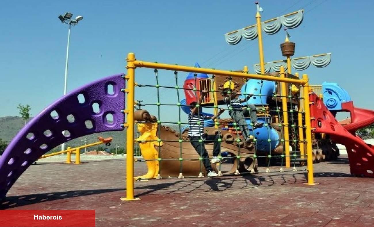 Çocuk parkları göründüğü kadar saf değil: Yalnızca temas yeterli! - Haberois Çocuk parkları göründüğü kadar saf değil: Yalnızca temas yeterli!