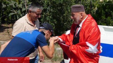 Düzce'de Adem Amca'nın bayrak sevgisi