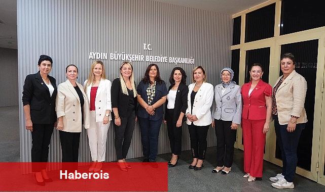 Efelerli Kadın Muhtarlardan Başkan Çerçioğlu'na Ziyaret - Haberois Efelerli Kadın Muhtarlardan Başkan Çerçioğlu'na Ziyaret