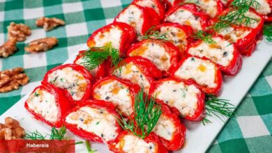 Hem hafif hem lezzetli: Peynir dolgulu biber sarma - Haberois Hem hafif hem lezzetli: Peynir dolgulu biber sarma