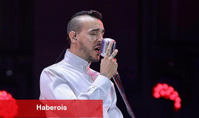 İBB, 30 Ağustos'un 102'nci yıldönümünü, şehre yeni kazandırılan Eminönü Meydanı'nda, şanına yakışır bir etkinlikle kutladı - Haberois İBB, 30 Ağustos'un 102'nci yıldönümünü, şehre yeni kazandırılan Eminönü Meydanı'nda, şanına yakışır bir etkinlikle kutladı