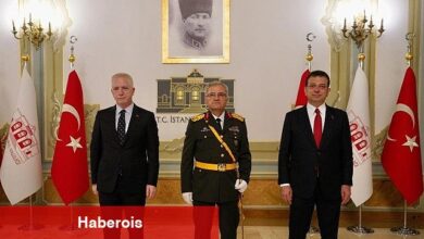 İBB Başkanı Ekrem İmamoğlu, 30 Ağustos Zafer Bayramı'nın 102'inci yıl kutlamaları için düzenlenen resmi törenlere katıldı. - Haberois İBB Başkanı Ekrem İmamoğlu, 30 Ağustos Zafer Bayramı'nın 102'inci yıl kutlamaları için düzenlenen resmi törenlere katıldı.