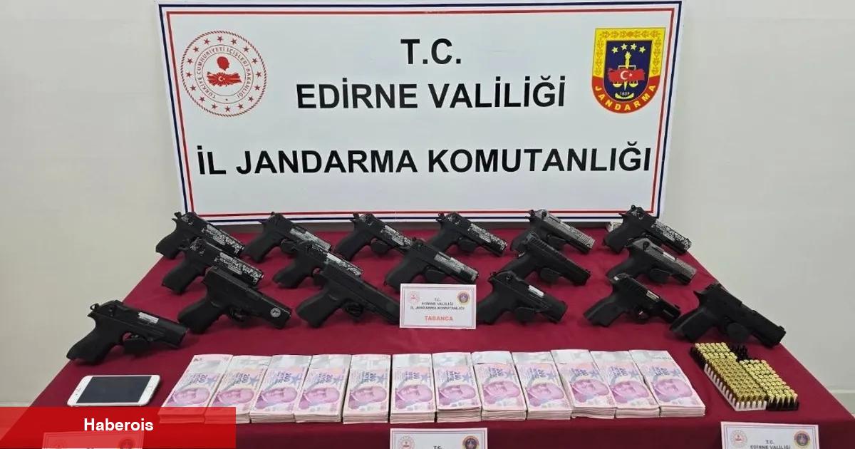 İpsala’daki operasyonda 17 tabanca ele geçirildi