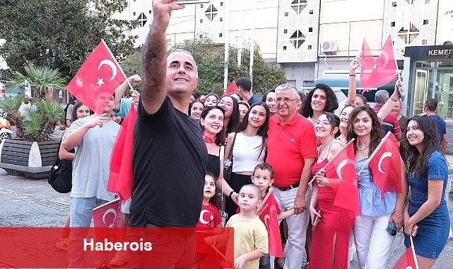 Kemer'de Zafer Bayramı coşkusu - Haberois Kemer'de Zafer Bayramı coşkusu