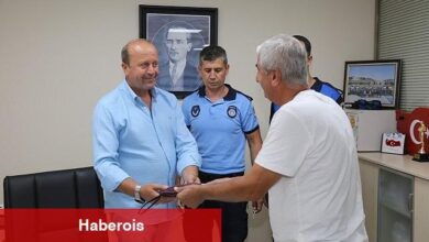 Büyükşehir Zabıtası kayıp çantayı sahibine ulaştırdı; 700 bin TL para ve ziynet eşyası - Haberois Büyükşehir Zabıtası kayıp çantayı sahibine ulaştırdı; 700 bin TL para ve ziynet eşyası