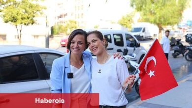 Karabağlar 30 Ağustos'ta bayraklarla donatıldı