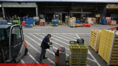 Türkiye'de hizmet üretimi 3,5 yıldır ilk kez yıllık bazda eksiye düştü