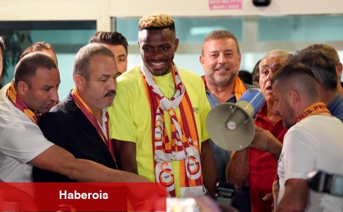 Victor Osimhen için flaş argüman: Galatasaray'ı üzebilir! - Haberois Victor Osimhen için flaş argüman: Galatasaray'ı üzebilir!