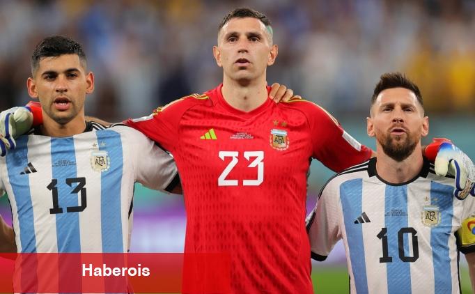 Emiliano Martinez: "Yaptığım kurtarıştan sonra 3 ay uykusuz kaldım" - Haberois Emiliano Martinez: "Yaptığım kurtarıştan sonra 3 ay uykusuz kaldım"