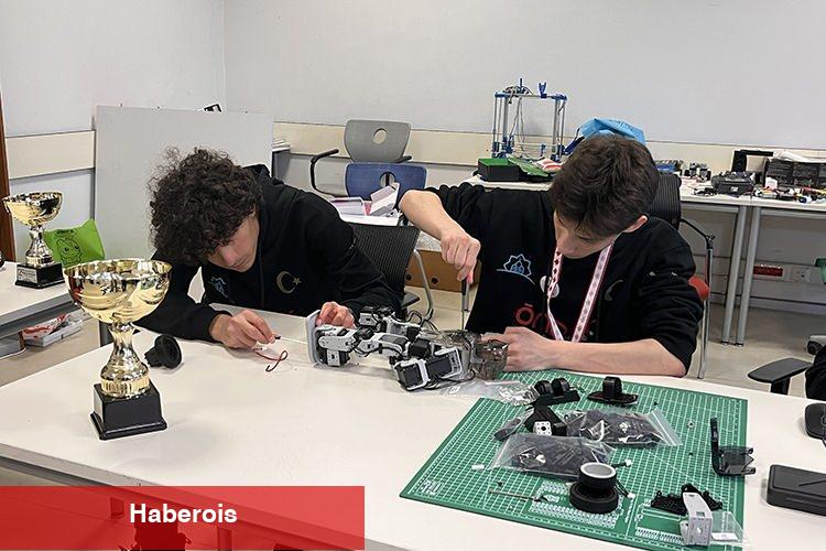 İmam hatip lisesi öğrencilerinden milletlerarası başarı!