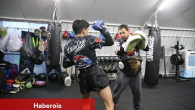 Zelzelede yitirdiği sportmenlerin acısını, gençleri şampiyonalara hazırlayarak hafifletiyor