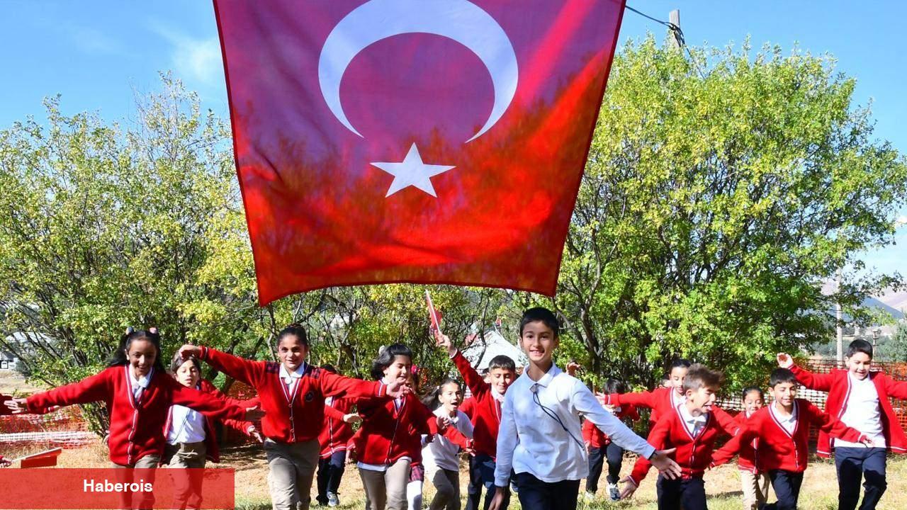 23 Nisan'da okullar tatil mi? 23 Nisan Ulusal Egemenlik ve Çocuk Bayramı hangi gün?