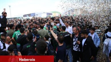 3. Lig'e yükselmeyi garantileyen 12 Bingölspor'dan coşkulu kutlama - Haberois 3. Lig'e yükselmeyi garantileyen 12 Bingölspor'dan coşkulu kutlama