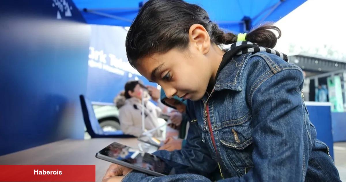 Aile'den 2 bin 545 zararlı içeriğe müdahale!