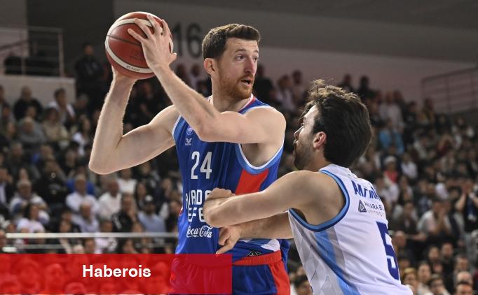Anadolu Efes, deplasmanda kazandı