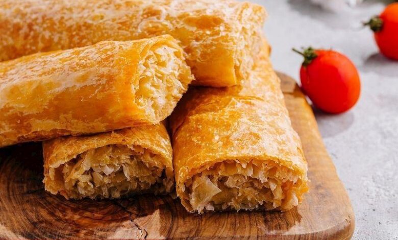 Baklavalık Yufkadan Kıymalı Börek