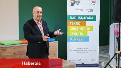 Darüşşafakalı Yazar İsmail Hayri Cem'in yeni kitabı için imza günü düzenlendi