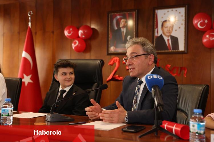 DEÜ'de idare çocuklardaydı - Haberois DEÜ'de idare çocuklardaydı