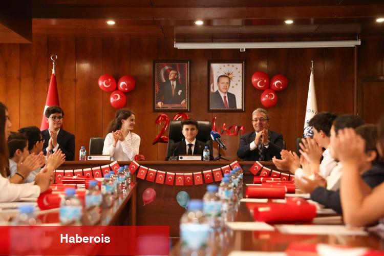 DEÜ'de idare çocuklardaydı - Haberois DEÜ'de idare çocuklardaydı