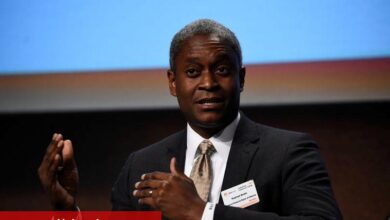 Fed’in Bostic’i ekonominin Trump’ın tarifeleri nedeniyle ’büyük duraklamada’ olduğunu söyledi - Haberois Fed’in Bostic’i ekonominin Trump’ın tarifeleri nedeniyle ’büyük duraklamada’ olduğunu söyledi