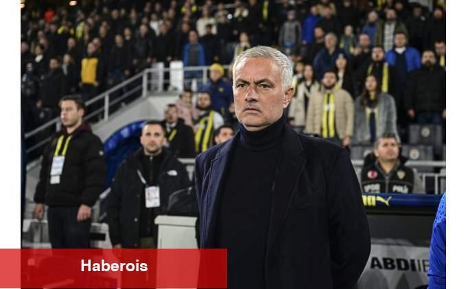 Fenerbahçe'de transferler üçlü sisteme nazaran yapılacak! - Haberois Fenerbahçe'de transferler üçlü sisteme nazaran yapılacak!