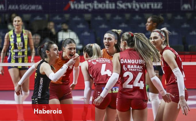 Galatasaray, derbide Fenerbahçe'yi yıktı; finale birinci adım