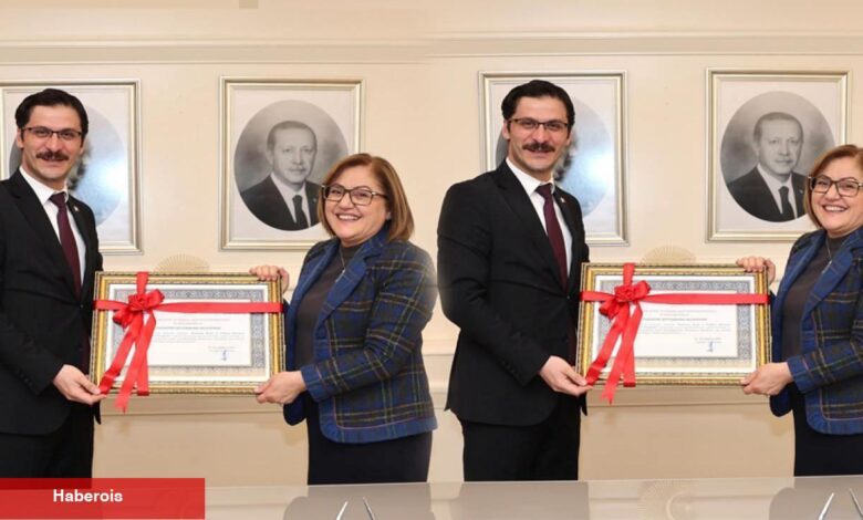Gaziantep'e iki değerli doküman: Bebek Dostu ve Beslenme Dostu - Haberois Gaziantep'e iki değerli doküman: Bebek Dostu ve Beslenme Dostu