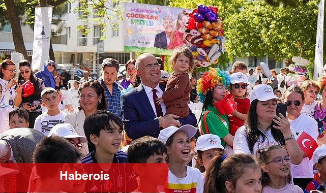 Gaziemir'i 23 Nisan coşkusu sardı