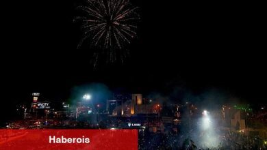 Havai fişek gösterisi harikaydı - Haberois Havai fişek gösterisi harikaydı