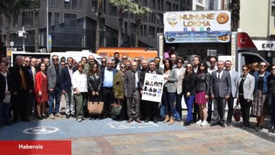 İzmir'de ekonomi basınının 12 dev ismi anıldı