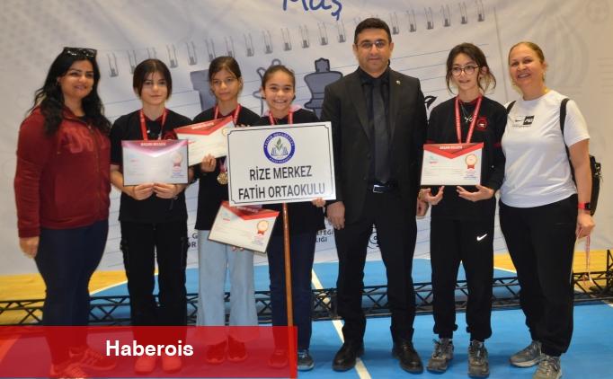 Muş'ta satranç küme birinciliği karşılaşması sona erdi