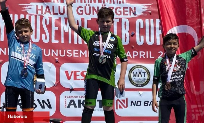 Sakaryalı sporcu Türkiye’nin adını ‘şampiyon’ yazdırdı - Haberois Sakaryalı sporcu Türkiye’nin adını ‘şampiyon’ yazdırdı