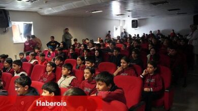 "Sürdür Abi" hem eğlendiriyor hem öğretiyor - Haberois "Sürdür Abi" hem eğlendiriyor hem öğretiyor