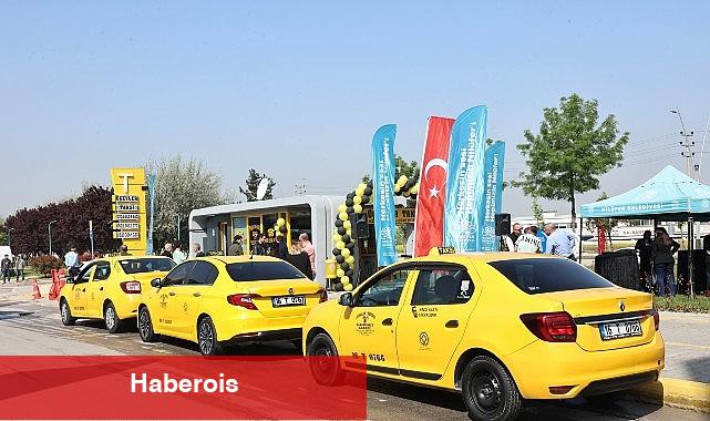 Üçevler'de modern taksi durağı hizmete açıldı