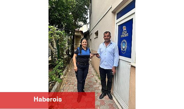 Zabıta grupları kayıp telefonu sahibine ulaştırdı - Haberois Zabıta grupları kayıp telefonu sahibine ulaştırdı