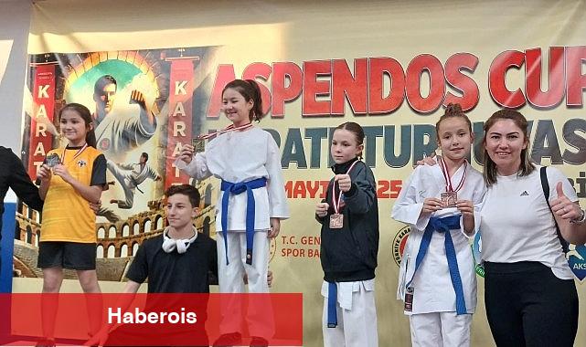 Aliağalı Karateciler Aspendos Cup Karate Turnavası'nda - Haberois Aliağalı Karateciler Aspendos Cup Karate Turnavası'nda