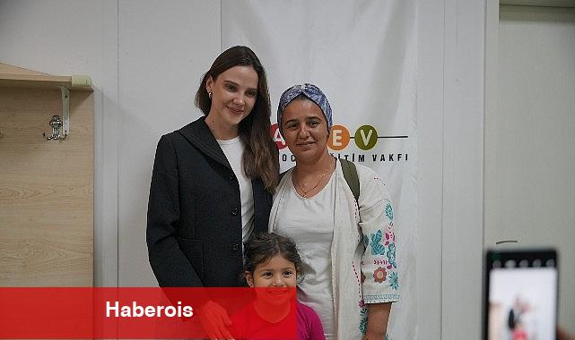 Alina Boz Adıyamanlı Depremzede Çocuklarla Buluştu: Duru ve AÇEV'le Çocuklar Oynaya Oynaya Büyüyor - Haberois Alina Boz Adıyamanlı Depremzede Çocuklarla Buluştu: Duru ve AÇEV'le Çocuklar Oynaya Oynaya Büyüyor